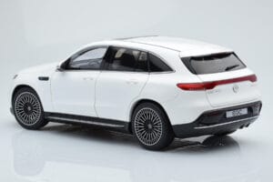 Mercedes EQC 400 Diamond Weiss NZG 1:18 B66963756 Metall – Bild 7 von 8