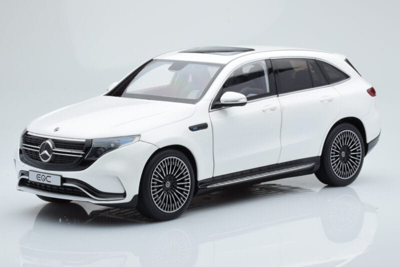 Mercedes EQC 400 Diamond Weiss NZG 1:18