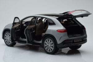 Mercedes EQE SUV X294 AMG Line Alpine Grau NZG 1:18 B66960837 Metall – Bild 5 von 8