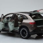 Mercedes EQE SUV X294 AMG Line Velvet Braun NZG 1:18 - image 5 of 8