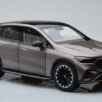 Mercedes EQE SUV X294 AMG Line Velvet Braun NZG 1:18 - image 6 of 8