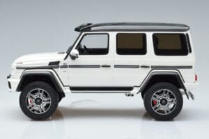 Mercedes G500 4x4 W463 GT Spirit 1:18 GT142 Resin – Bild 3 von 6