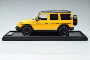 Mercedes AMG G63 W463 Gelb MotorHelix 1:18 MH018-Y Resin – Bild 3 von 7