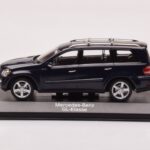 Mercedes GL X164 Tansanit Blau Minichamps 1:43