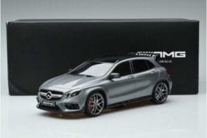 Mercedes AMG GLA 45 X156 Händler Edition GT Spirit 1:18 B66960467 Resin – Bild 6 von 6
