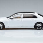 Mercedes Maybach S600 W222 V12 Biturbo Diamond Weiss Almost Real 1:18 - image 4 of 11