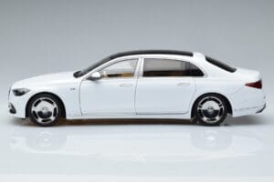 Mercedes Maybach S600 W222 V12 Biturbo Diamond Weiss Almost Real 1:18 820116 Metall – Bild 4 von 11