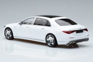 Mercedes Maybach S600 W222 V12 Biturbo Diamond Weiss Almost Real 1:18 820116 Metall – Bild 7 von 11
