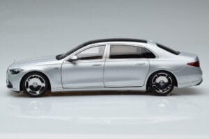 Mercedes Maybach S600 W222 V12 Biturbo Hightech Silber Almost Real 1:18 820118 Metall – Bild 5 von 12