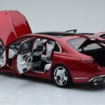Mercedes Maybach S600 W222 V12 Biturbo Patagonia Rot Almost Real 1:18 - image 5 of 10