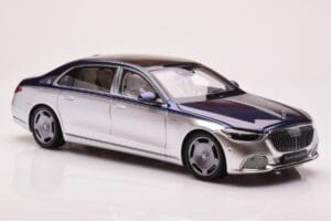 Mercedes Maybach S680 W223 Nautical Blau Cirrus Silber Almost Real 1:18 820125 Metall – Bild 6 von 8