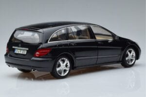 Mercedes R-Class W251 Obsidian Schwarz Minichamps 1:18 B66962325 Metall – Bild 3 von 7