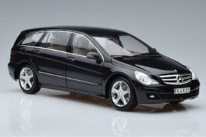 Mercedes R-Class W251 Obsidian Schwarz Minichamps 1:18 B66962325 Metall – Bild 5 von 7