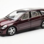 Mercedes R-Class W251 Rot Metallic Minichamps 1:18