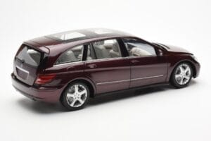 Mercedes R-Class W251 Rot Metallic Minichamps 1:18 150034602 Metall – Bild 3 von 8