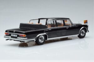 Mercedes 600 Pullman W100 Landaulet Queen Elizabeth II KK-Scale 1:18 KKDC181185 Metall – Bild 2 von 6