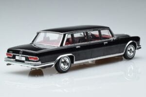 Mercedes 600 LWB Pullman W100 Schwarz MCG 1:18 MCG18187 Metall – Bild 2 von 6