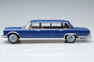 Mercedes S-Class 600 W100 LWB Pullman Dunkelblau MCG 1:18 MCG18189 Metall – Bild 3 von 6