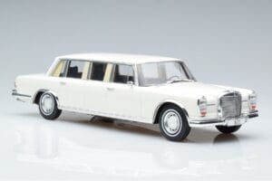 Mercedes S-Class 600 W100 LWB Pullman Weiss MCG 1:18 MCG18188 Metall – Bild 4 von 6