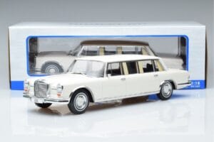 Mercedes S-Class 600 W100 LWB Pullman Weiss MCG 1:18 MCG18188 Metall – Bild 6 von 6