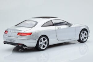 Mercedes S-Class W222 Iridium Silber Norev 1:18 B66961242 Metall – Bild 3 von 8