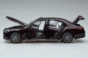 Mercedes S-Class W223 AMG Line Rot Norev 1:18 183804 Metall – Bild 4 von 8