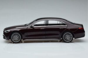 Mercedes S-Class W223 AMG Line Rot Norev 1:18 183804 Metall – Bild 5 von 8