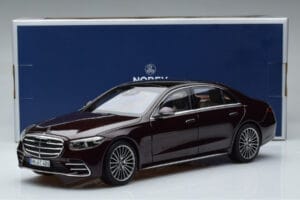 Mercedes S-Class W223 AMG Line Rot Norev 1:18 183804 Metall – Bild 8 von 8