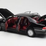 Mercedes S600 W140 Schwarz Norev 1:18 - image 5 of 8