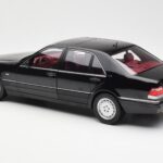 Mercedes S600 W140 Schwarz Norev 1:18 - image 7 of 8