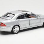 Mercedes S600 W220 Silber Metallic Norev 1:18 - image 3 of 8