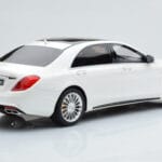 Mercedes AMG S65 W222 Weiss GT Spirit 1:18 - image 2 of 8