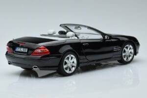 Mercedes SL500 R230 Schwarz Norev 1:18 183840 Metall – Bild 3 von 8
