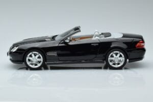 Mercedes SL500 R230 Schwarz Norev 1:18 183840 Metall – Bild 4 von 8