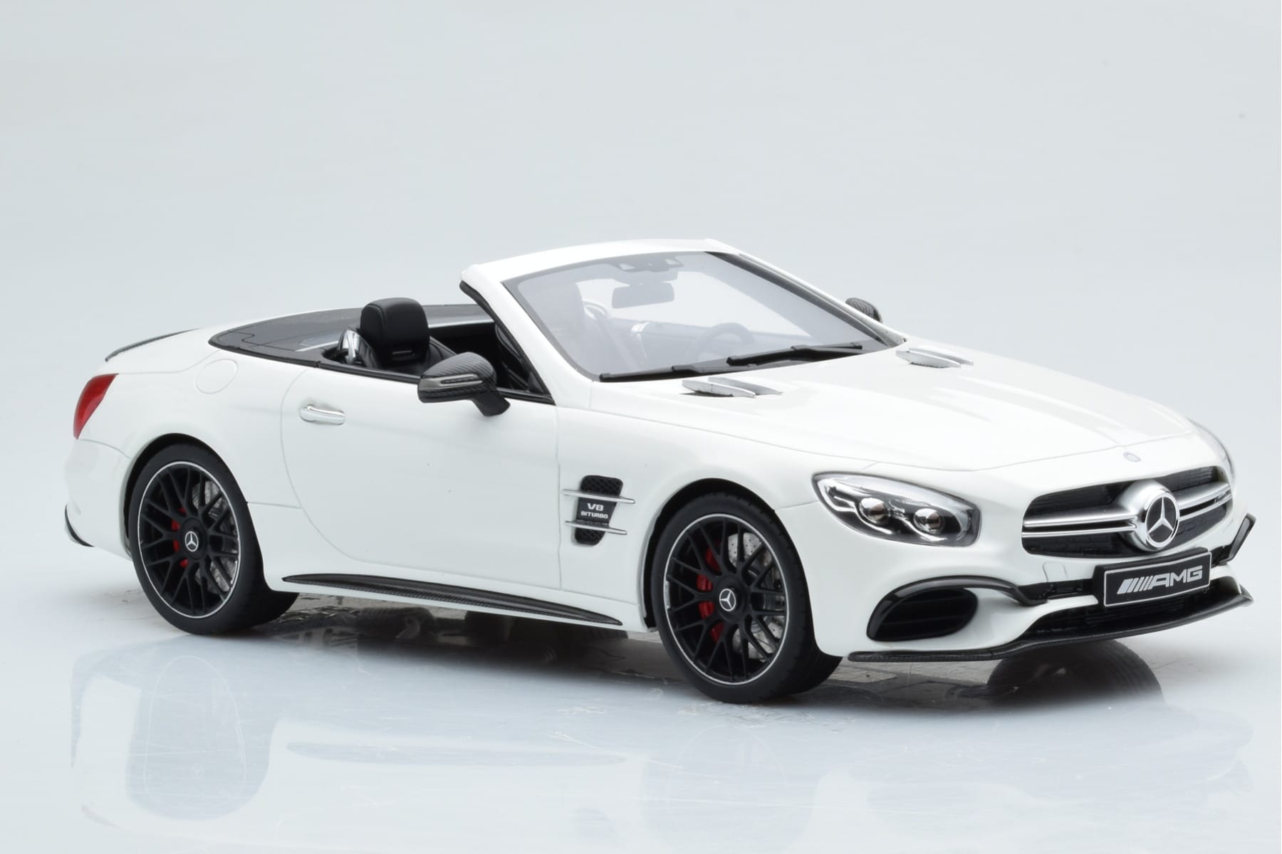 Mercedes AMG SL63 R231 Weiss GT Spirit 1:18 B66965708 Resin – Bild 4 von 6