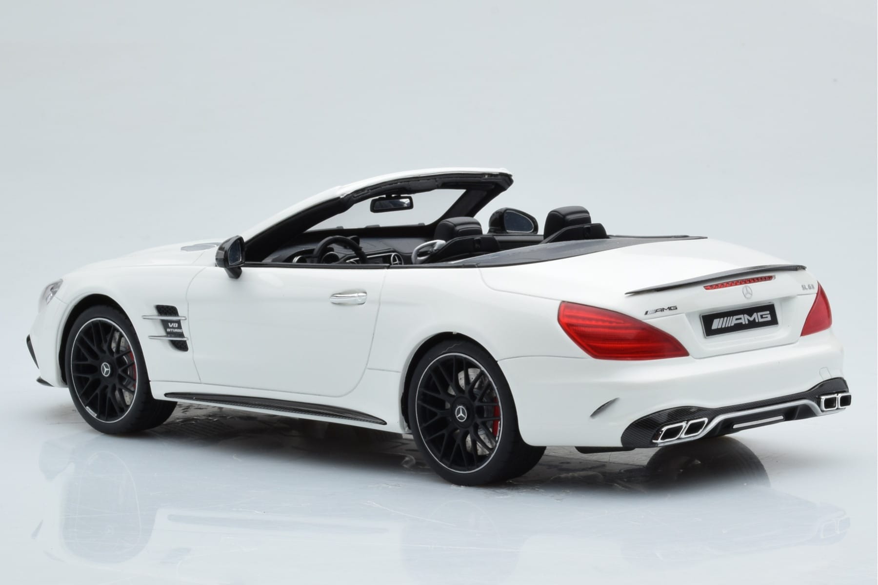 Mercedes AMG SL63 R231 Weiss GT Spirit 1:18 B66965708 Resin – Bild 5 von 6