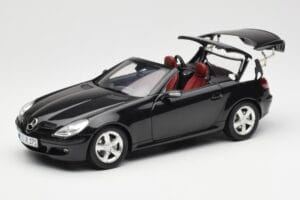 Mercedes SLK R171 Obsidian Schwarz Metallic Minichamps 1:18 B66962319 Metall – Bild 2 von 9