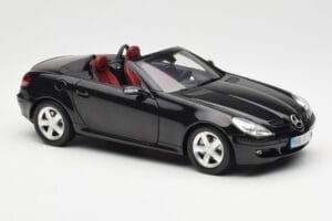 Mercedes SLK R171 Obsidian Schwarz Metallic Minichamps 1:18 B66962319 Metall – Bild 7 von 9