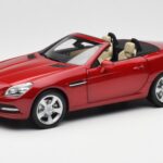 Mercedes SLK R172 Designo Zirkon Rot Minichamps 1:18
