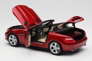 Mercedes SLK R172 Designo Zirkon Rot Minichamps 1:18 B66960513 Metall – Bild 5 von 8