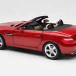 Mercedes SLK R172 Designo Zirkon Rot Minichamps 1:18 - image 7 of 8
