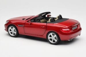 Mercedes SLK R172 Designo Zirkon Rot Minichamps 1:18 B66960513 Metall – Bild 7 von 8