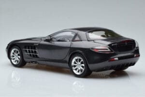 Mercedes SLR McLaren Schwarz CMC 1:18 M-045F Metall – Bild 7 von 10