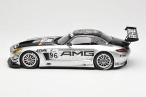 Mercedes SLS AMG GT3 #96 M. Hakkinen AMG Customer Sports 6 Hours of Zhuhai ILMC 2011 Minichamps 1:18 B66960197 Metall – Bild 3 von 6