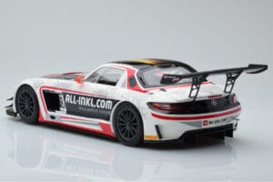 Mercedes SLS AMG GT3 Munnich Motorsport #38 M. Basseng / M. Winkelhock Champions FIA GT1 World Championship 2012 Minichamps 1 – Bild 5 von 6
