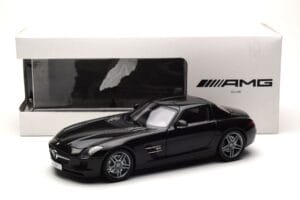 Mercedes SLS AMG Obsidian Schwarz Metallic Minichamps 1:18 B66960042 Metall – Bild 7 von 7