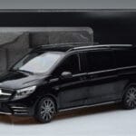 Mercedes V-Class W447 V260L Schwarz Mercedes 1:18 QALCN89911150 Metall - image 8 of 8