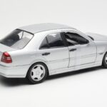 Mercedes C36 AMG W202 Silber UT Models 1:18 - image 2 of 6