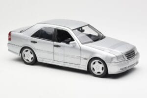 Mercedes C36 AMG W202 Silber UT Models 1:18 180035000 Metall – Bild 4 von 6