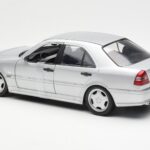 Mercedes C36 AMG W202 Silber UT Models 1:18 - image 5 of 6